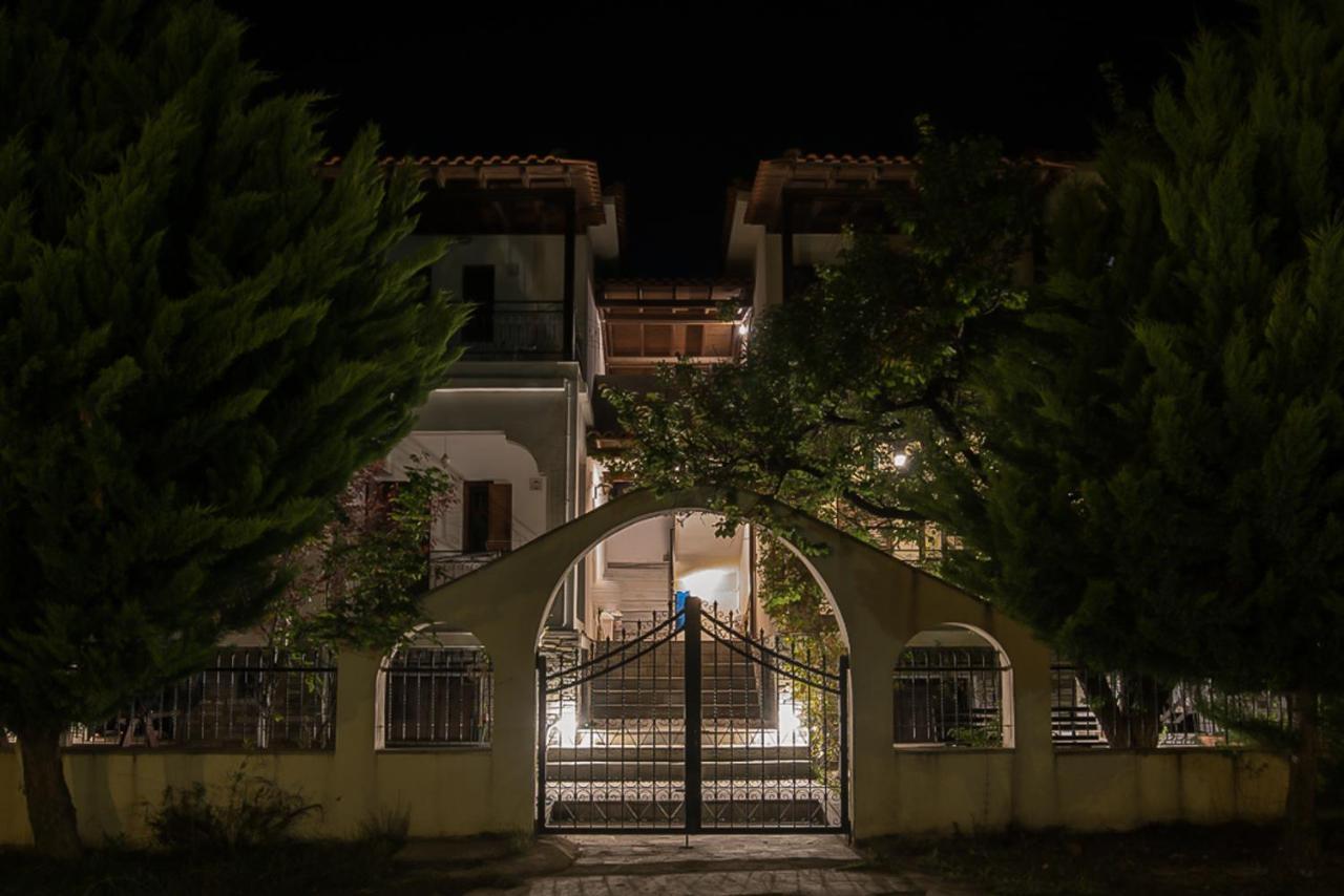 Seasidelongo Houses 1 Min From The Beach Of Nikiti المظهر الخارجي الصورة