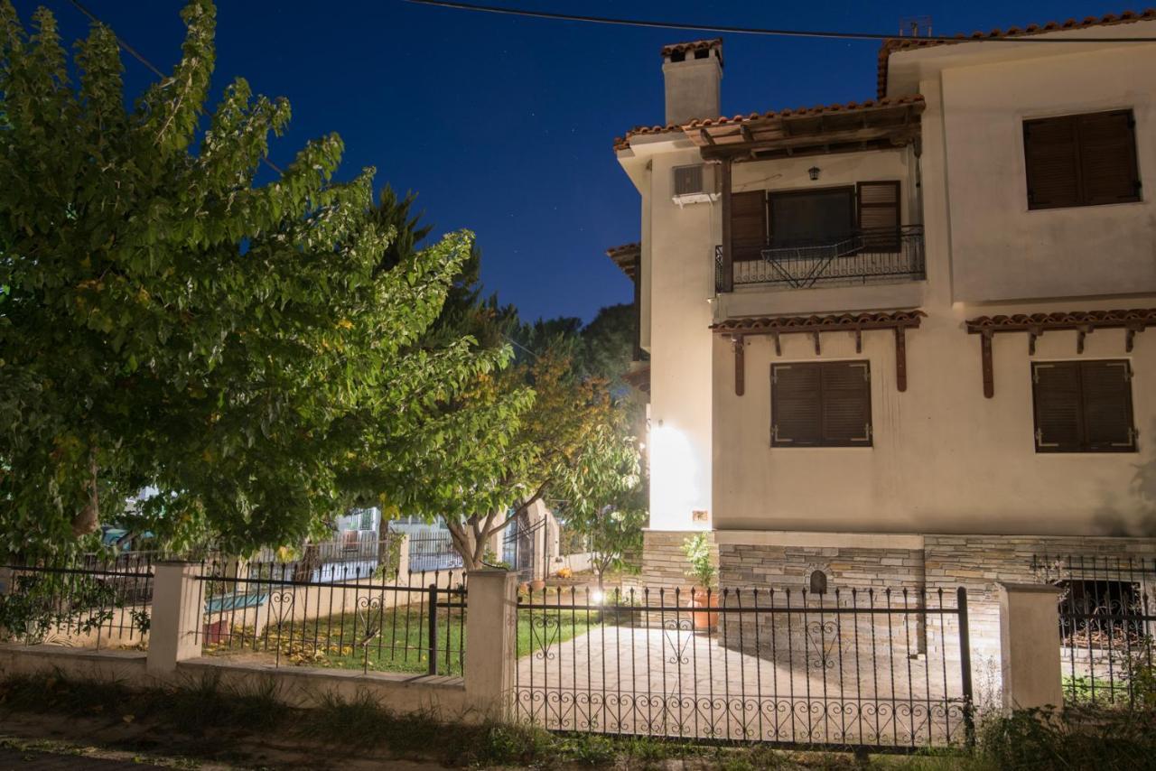 Seasidelongo Houses 1 Min From The Beach Of Nikiti المظهر الخارجي الصورة