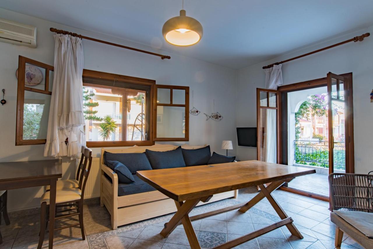 Seasidelongo Houses 1 Min From The Beach Of Nikiti المظهر الخارجي الصورة
